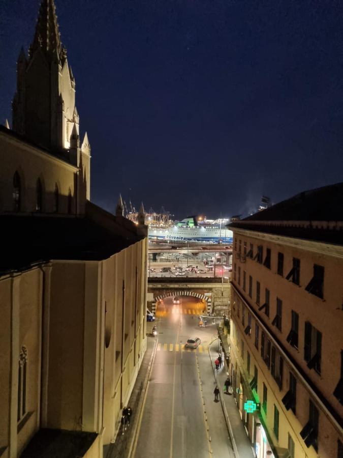 Wow Home 2 - 175 Mq - Posteggio Privato - Davanti Porto Traghetti - Fino A 10 Posti Letto - Balcone Генуя Экстерьер фото