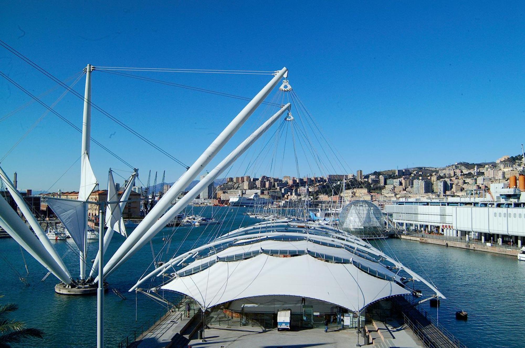 Wow Home 2 - 175 Mq - Posteggio Privato - Davanti Porto Traghetti - Fino A 10 Posti Letto - Balcone Генуя Экстерьер фото